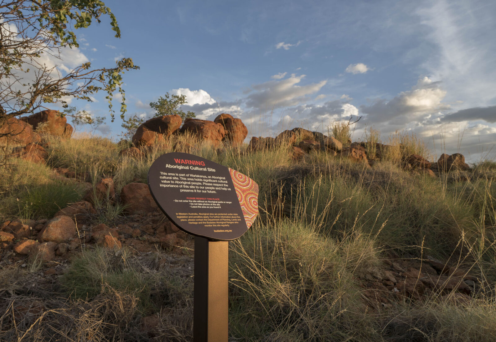 6-nullagine-terra-rosa-interpretative-signage