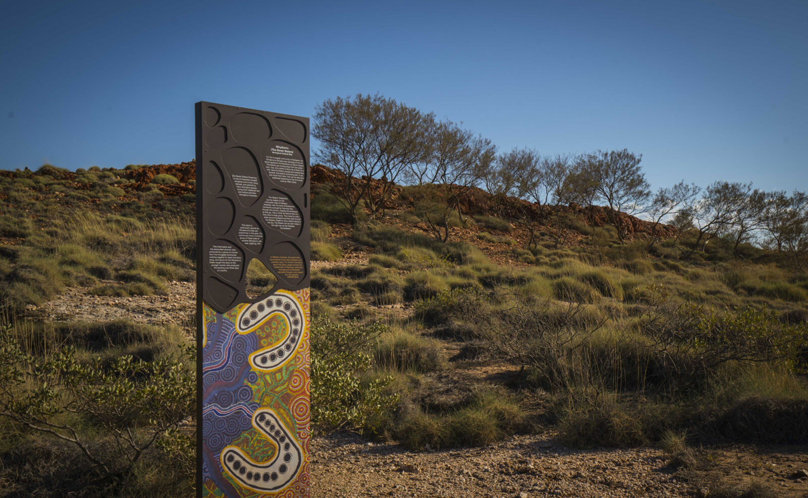 7-nullagine-terra-rosa-interpretative-signage