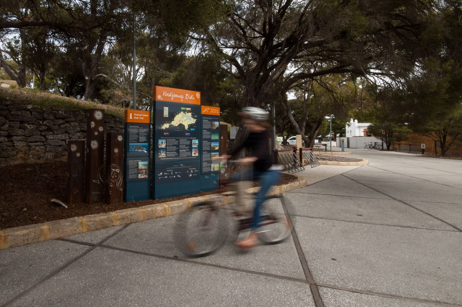 4-wadjemup-bidi-rottnest-island-walk-trails